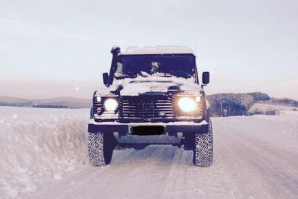 Land Rover Defender 50.000 km 54.000 € Velbert 42555