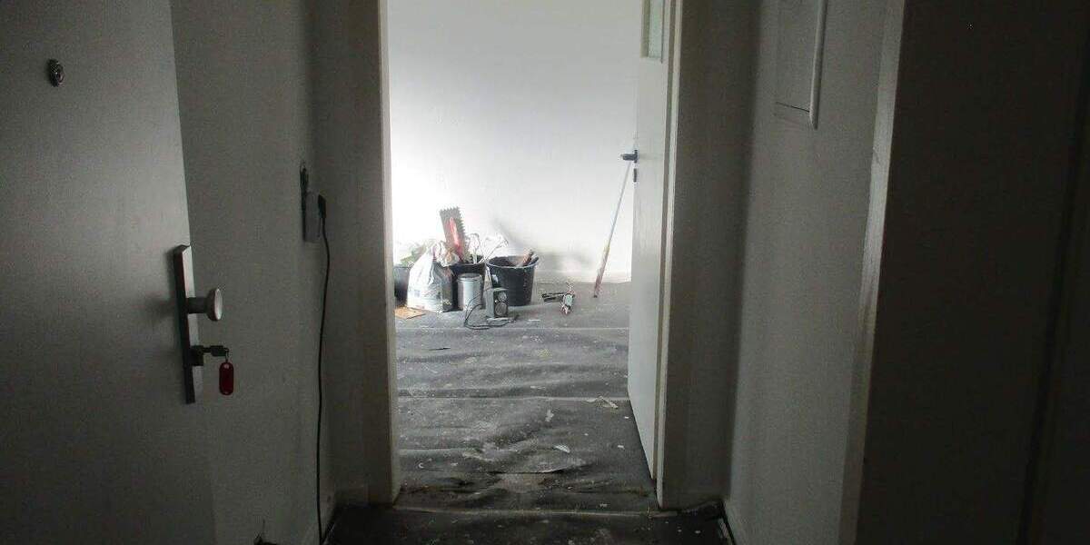 2 Zimmer plus großer Wohnküche, 3. OG, NEU RENOVIERT, HER-Sodingen, Mont-Cenis-Str. 192 2 zimmer