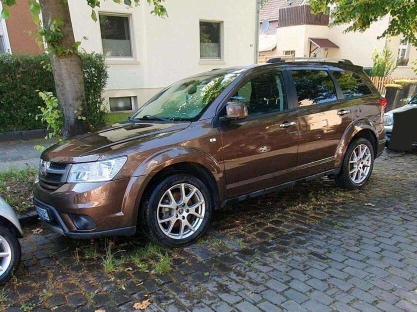 Fiat Freemont 85.000 km 11.500 € Duisburg-Neumühl 47167
