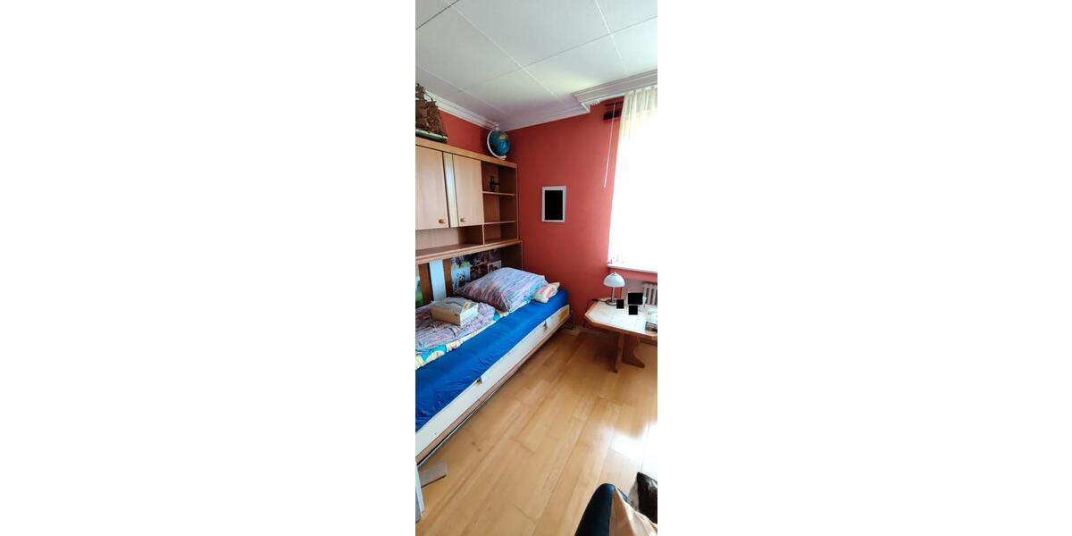 Etagenwohnung Duisburg Essenberg - 3 Zimmer, 109 m&sup2;, 180.000&euro; | Angebot:26323375