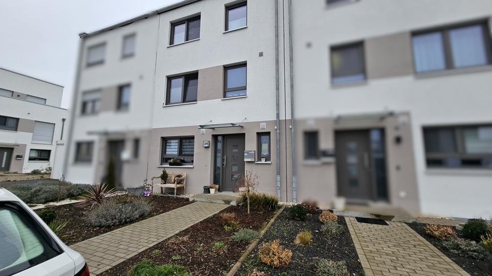 Reihenhaus Duisburg Essenberg - 5 Zimmer, 142 m&sup2;, 1.950&euro; | Angebot:25368987