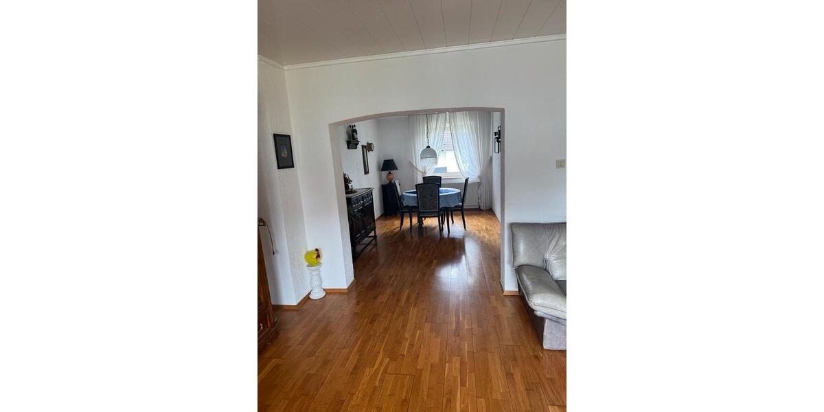 Etagenwohnung Ratingen Homberg - 2 Zimmer, 64 m&sup2;, 180.000&euro; | Angebot:26161127