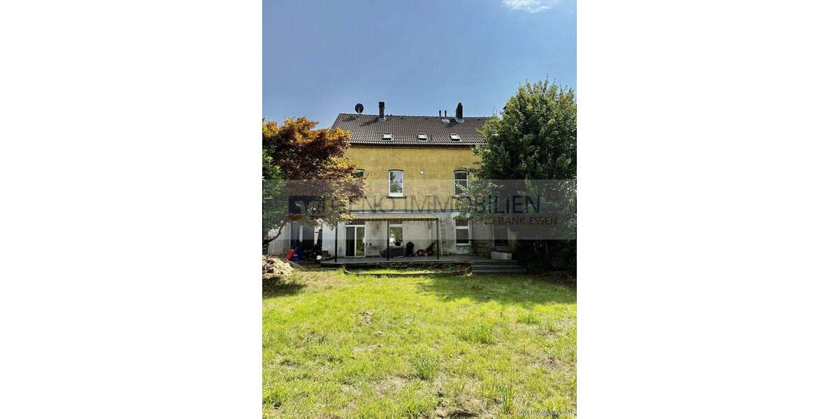 Mehrfamilienhaus, Wohnhaus Essen / Überruhr-Hinsel Überruhr-Hinsel - 9 Zimmer, 244 m&sup2;, 475.000&euro; | Angebot:23986331