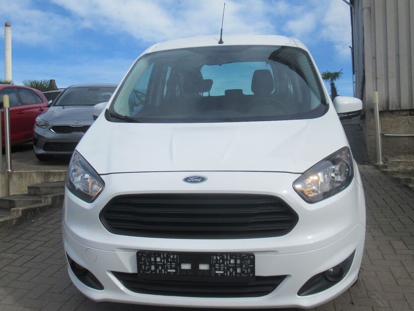 Ford Tourneo Courier 52.045 km 10.490 € Herne 44653