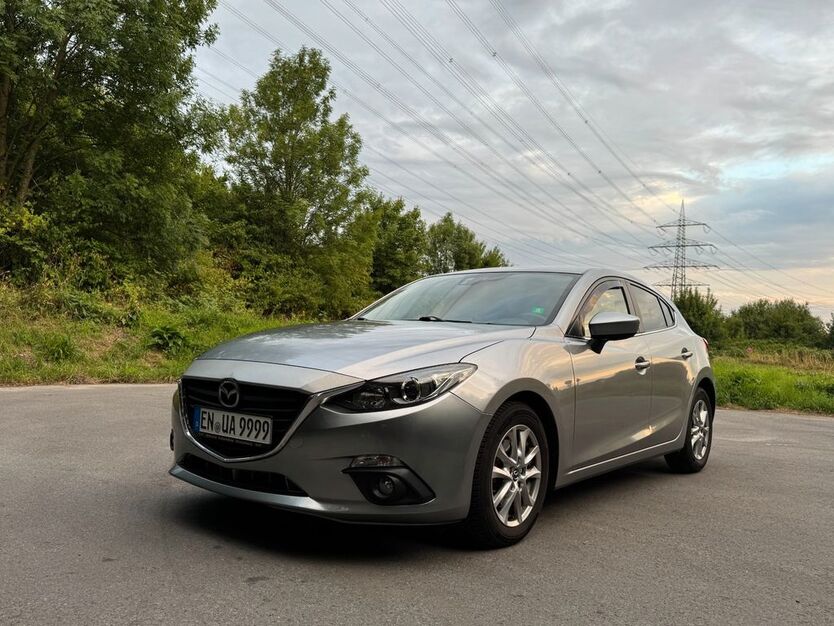 Mazda 3 124.200 km 9.000 € Witten 58453