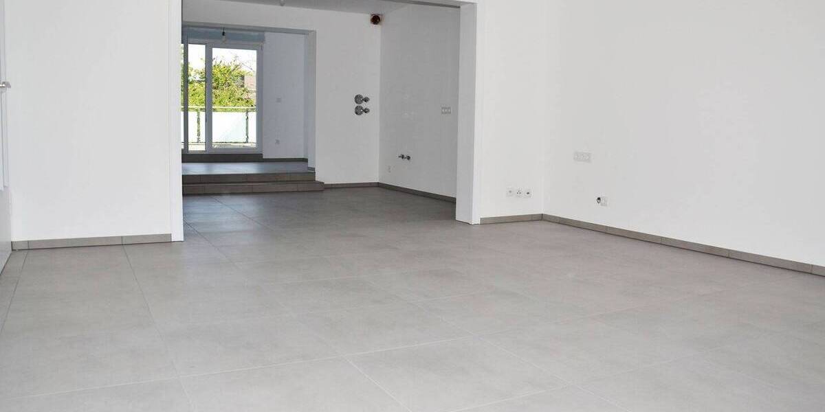 Exklusive 3,5 Zimmer Wohnung mit großer Dachterrasse 3 zimmer