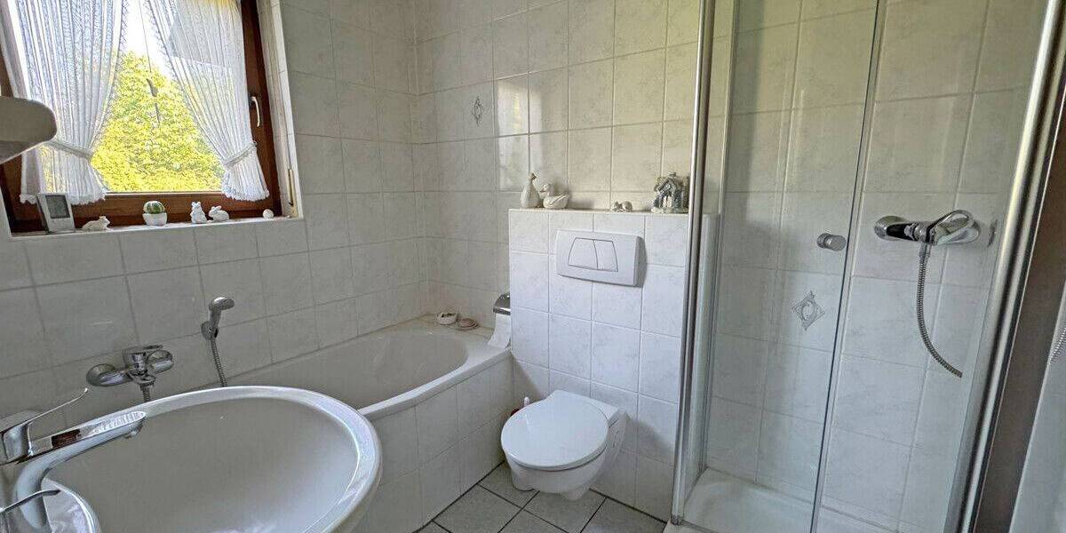 Einfamilienhaus Voerde Stockum - 5 Zimmer, 110 m&sup2;, 455.000&euro; | Angebot:26862408