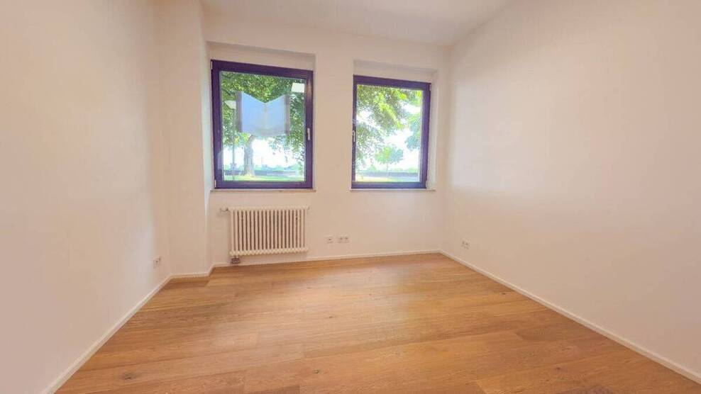 Bürofläche in Krefeld Uerdingen direkt am Rhein