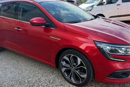Renault Megane 61.545 km 11.000 &euro; Wesel 46485