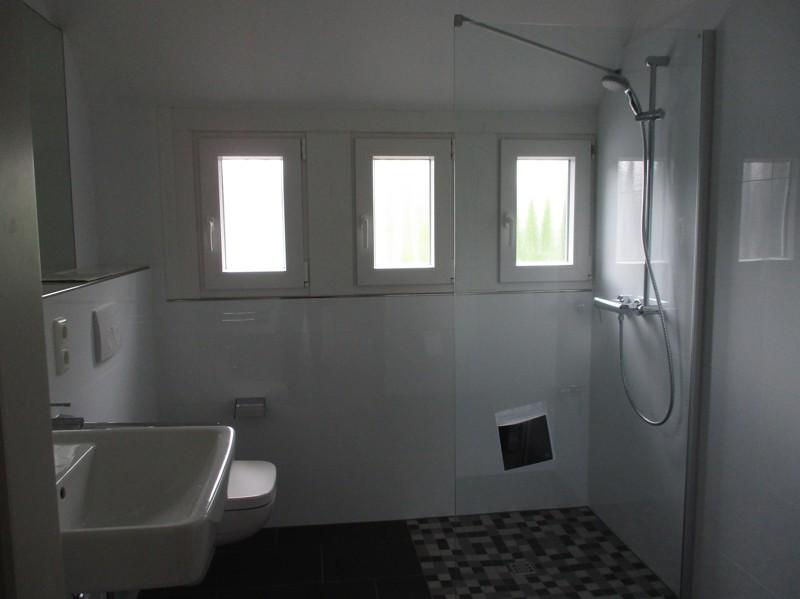 Dachgeschoßwohnung Essen Stadtbezirk VI - 3 Zimmer, 79 m&sup2;, 747&euro; | Angebot:26160636