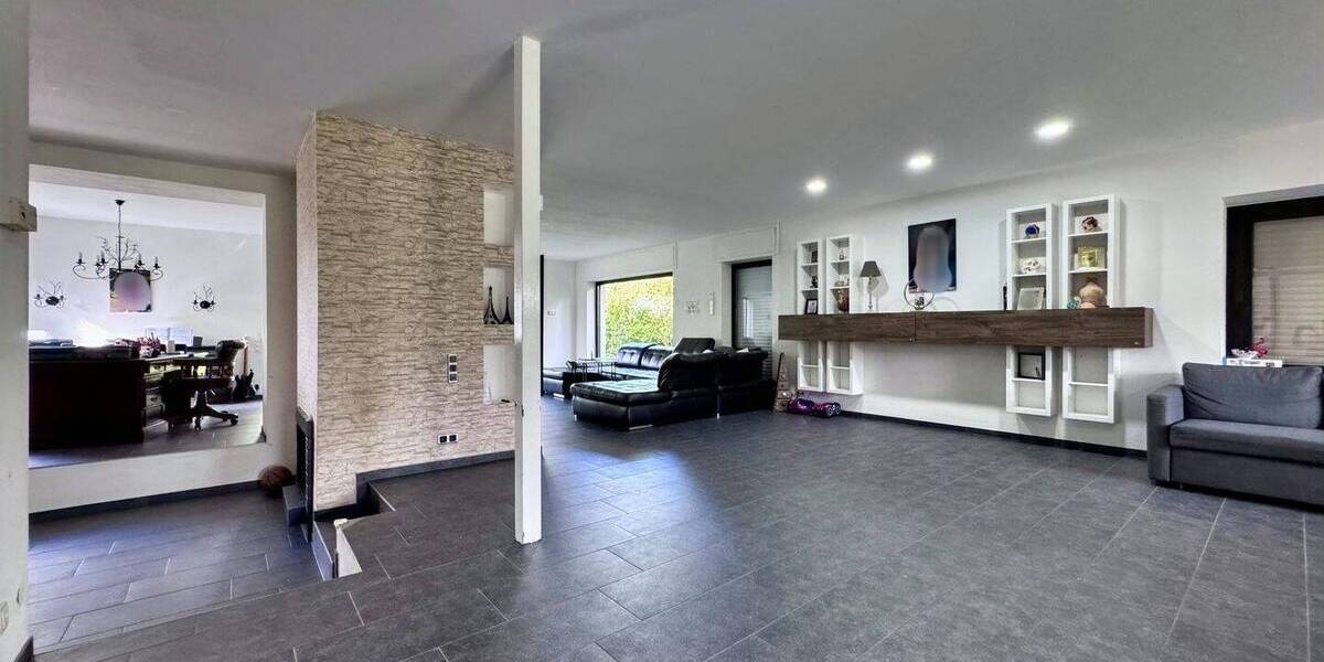 Einfamilienhaus Ratingen Breitscheid - 4 Zimmer, 315 m&sup2;, 1.150.000&euro; | Angebot:26455353