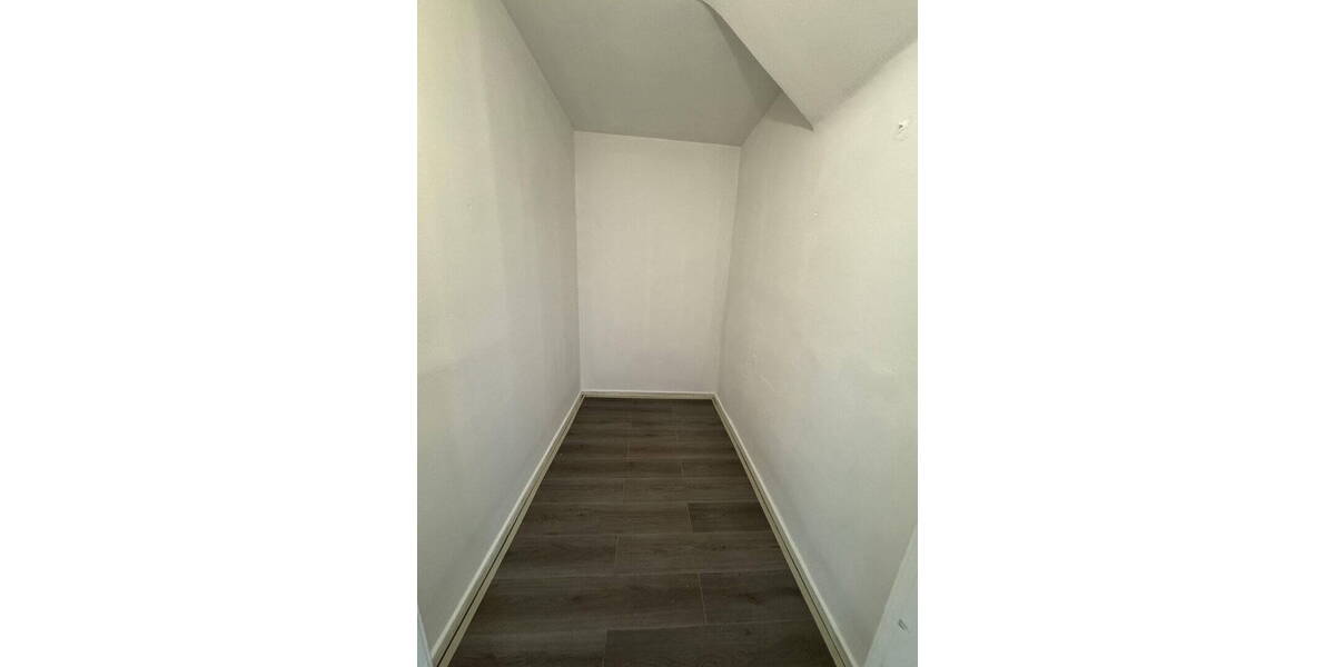 Etagenwohnung Moers Moers-Mitte - 2 Zimmer, 64 m&sup2;, 605&euro; | Angebot:26257671