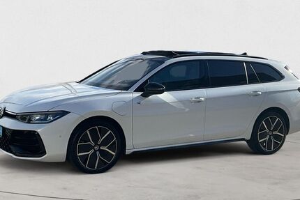 VW Passat 23.302 km 47.880 &euro; Wesel 46483