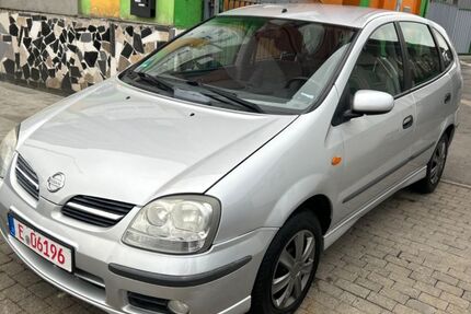 Nissan Almera 110.000 km 2.490 € Essen 45143
