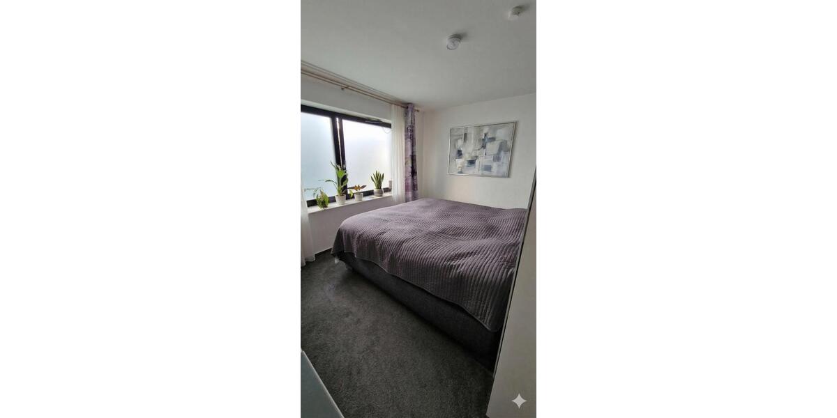 Einfamilienhaus Wesel - 8 Zimmer, 200 m&sup2;, 2.500&euro; | Angebot:26595947