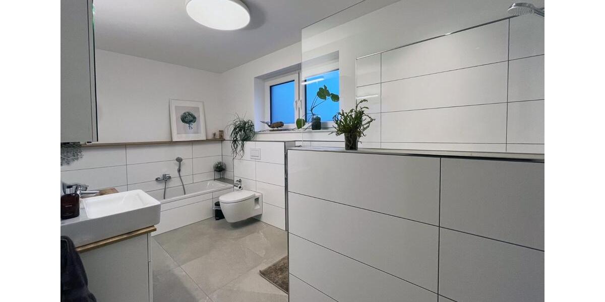 Neubau 3 Zimmer Erdgeschoss-Wohnung mit Garten Garage & Terrasse 3 zimmer