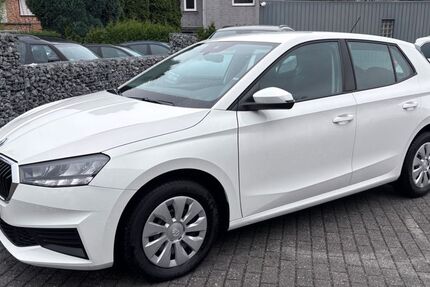 Skoda Fabia 59.000 km 12.499 € Mülheim / Ruhr 45473