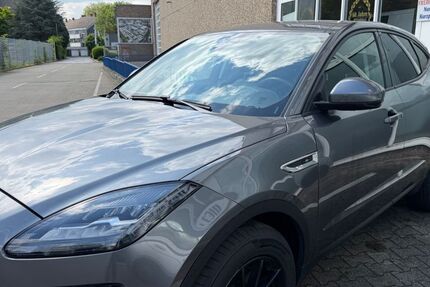 Jaguar E-Pace 81.000 km 22.200 &euro; Duisburg 47138