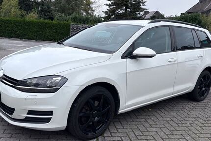 VW Golf 218.000 km 7.400 € Mülheim / Ruhr 45473