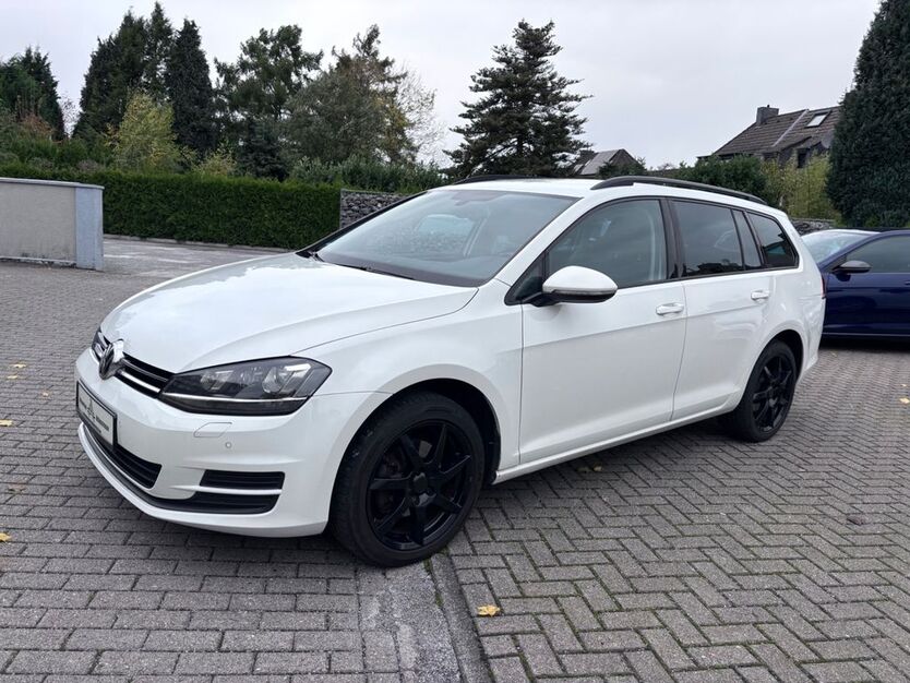 VW Golf 218.000 km 7.400 € Mülheim / Ruhr 45473