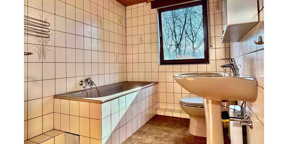 Mehrfamilienhaus, Wohnhaus Duisburg Hochemmerich - 4 Zimmer, 99 m&sup2;, 295.000&euro; | Angebot:25629847