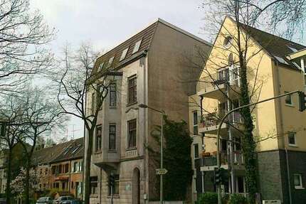 Haus zum Kaufen in Duisburg 310.000 € 400.31 m² 1 zimmer