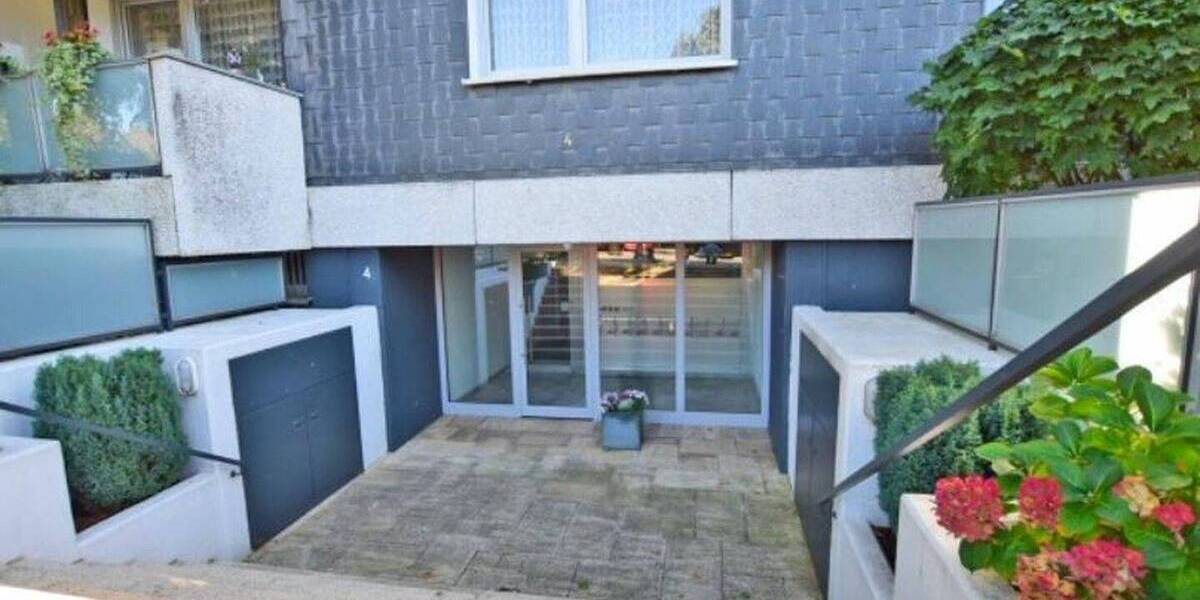 Etagenwohnung Essen Schuir - 2 Zimmer, 95 m&sup2;, 1.150&euro; | Angebot:26228920