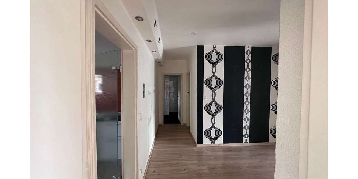Dreifamilienhaus in Oberhausen-Lirich mit Garten, Dachterrasse und 296 m² Bauland inklusive - Mehrfamilienhaus, Wohnhaus Oberhausen Alstaden | Angebot:27493794