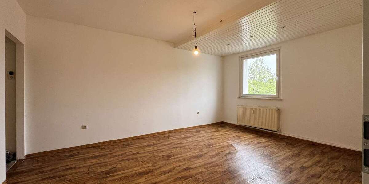 Großzügige, renovierte 5-Zimmer-Dachgeschosswohnung in Bochum-Wattenscheid – perfekt für Familien - Etagenwohnung Bochum Günnigfeld | Angebot:26193832