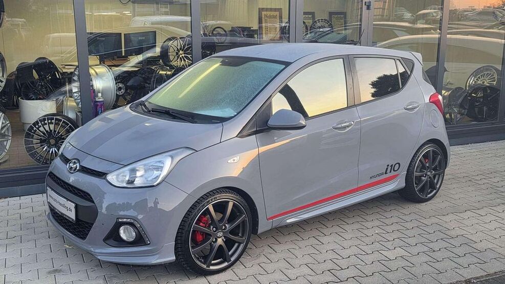 Hyundai i10 102.720 km 7.490 € Raesfeld-Erle 46348