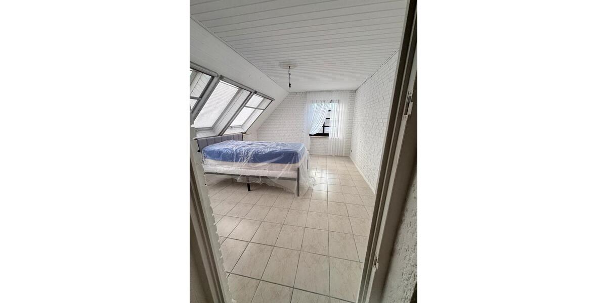 Etagenwohnung Marl - 4 Zimmer, 91 m&sup2;, 1.100&euro; | Angebot:27550468