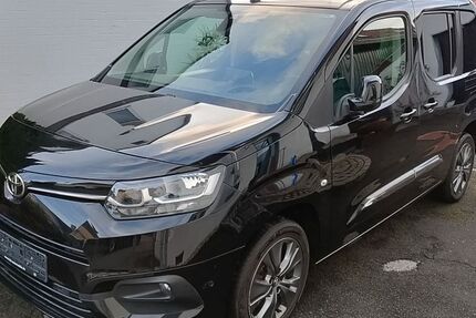 Toyota Proace City 92.700 km 18.800 € Oberhausen 46047