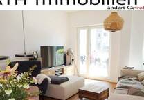Geräumige 3 Zimmer Wohnung mit EBK, Parkett, 2 Bädern und 2 Balkonen