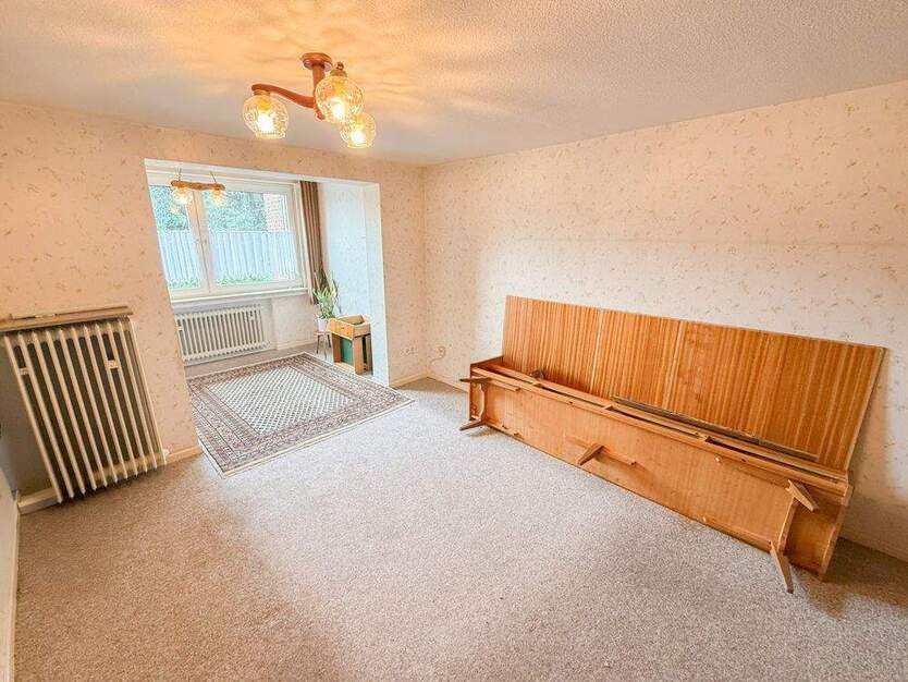 Doppelhaushälfte mit großem Garten und zwei Garagen in Recklinghausen- Hochlar 6 zimmer