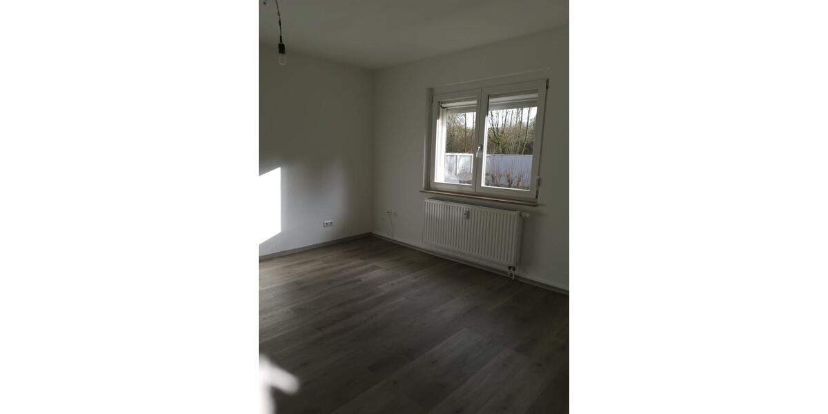 Etagenwohnung Essen Frillendorf - 3 Zimmer, 84 m&sup2;, 700&euro; | Angebot:23673191