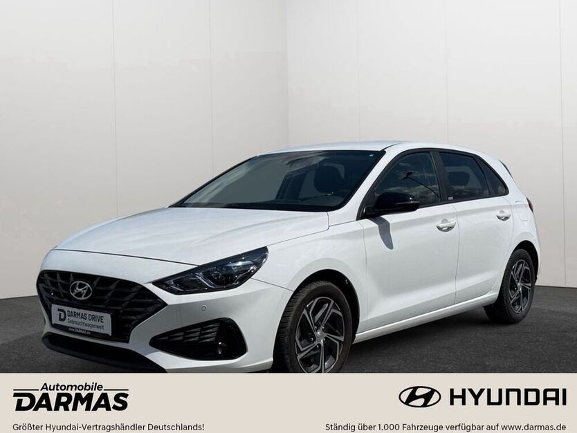 i30