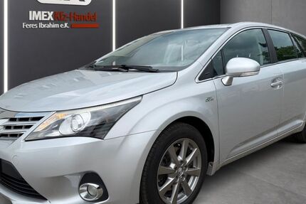 Toyota Avensis 160.000 km 8.500 &euro; Marl 45772