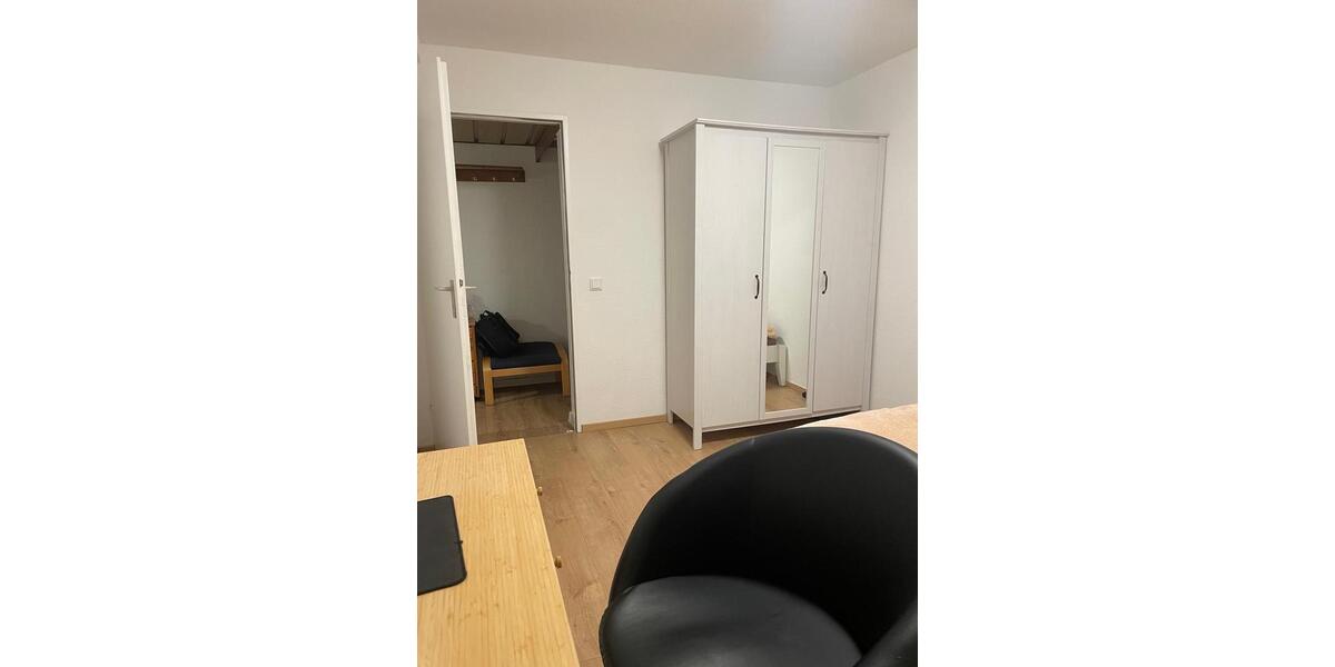 Etagenwohnung Ratingen Lintorf - 1 Zimmer, 15 m&sup2;, 550&euro; | Angebot:26250329