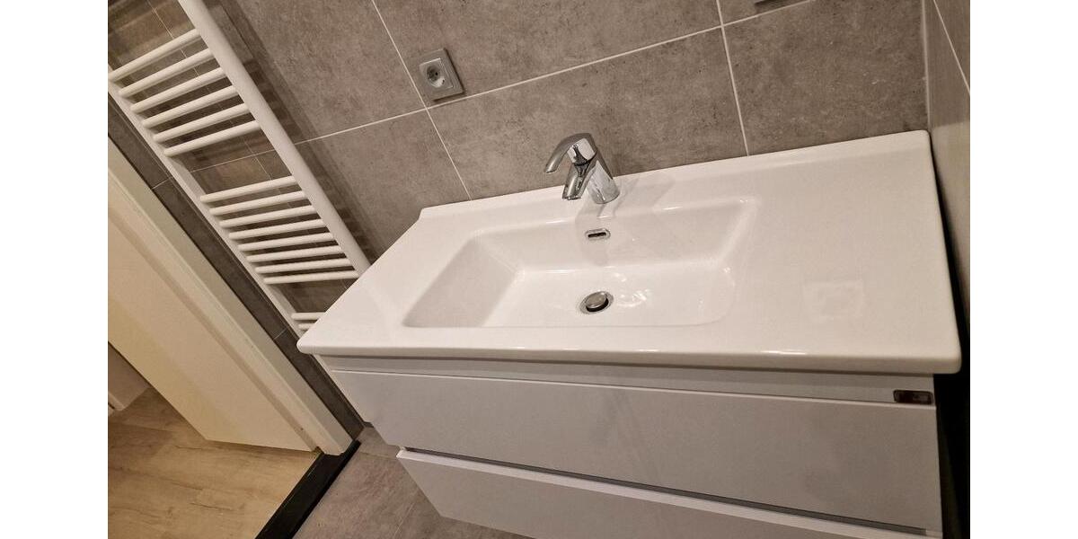 Doppelhaushälfte mit großem Garten und großzügigem Wintergarten 5 zimmer