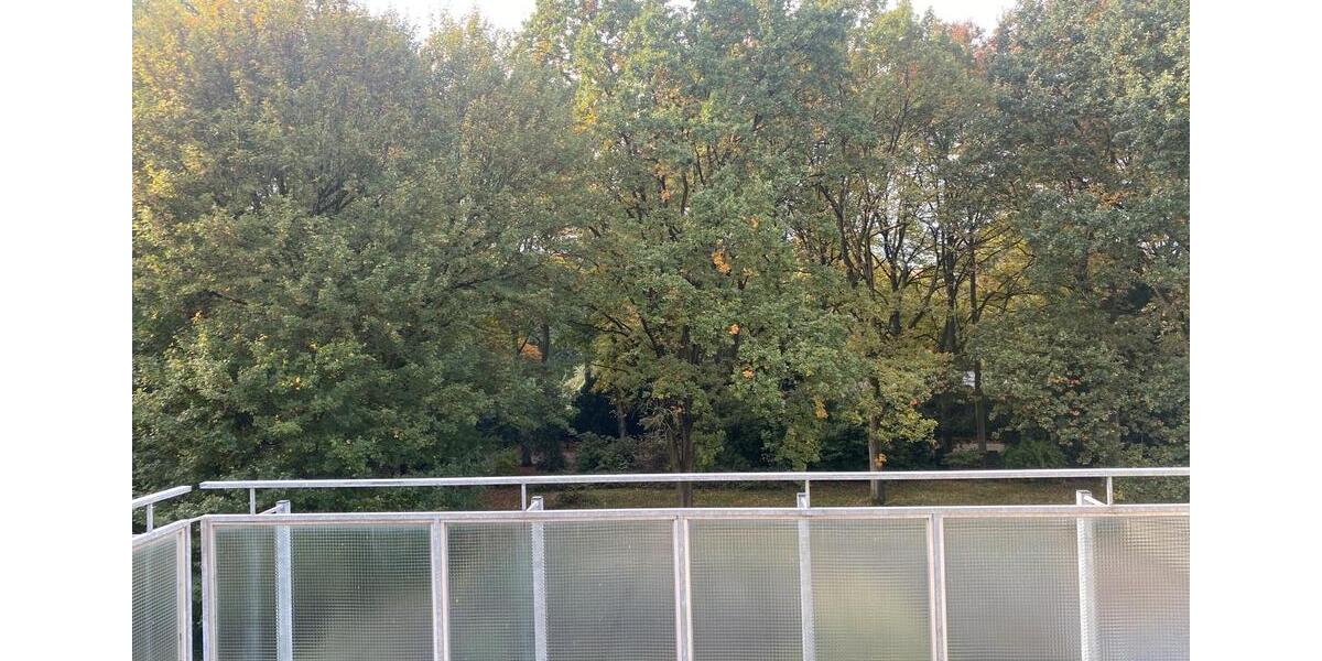 von Privat: freie 2-Zimmer-Dachgeschosswohnung in 46242 Bottrop 2 zimmer