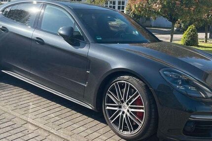 Porsche Panamera 140.000 km 59.900 € Ratingen 40880