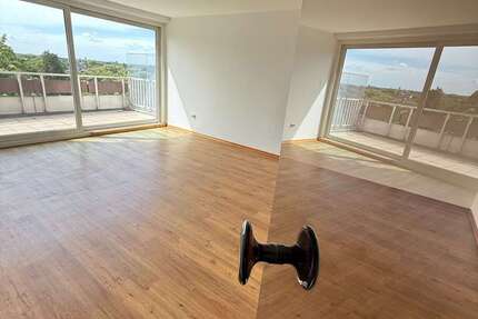 Wohnung zum Mieten in Duisburg 1.067 € 97 m²