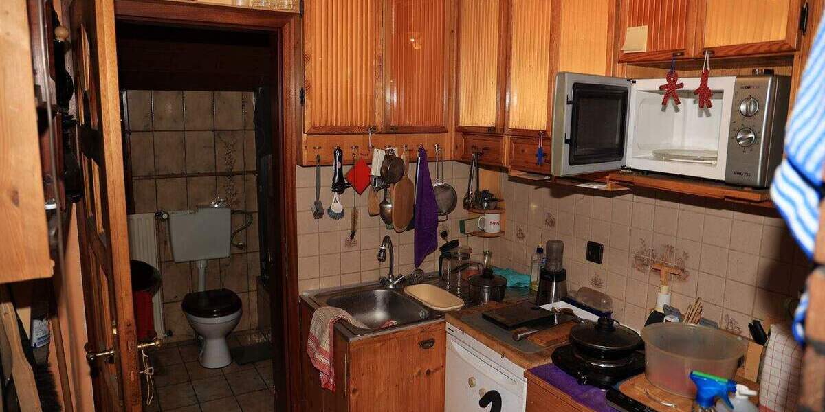 Reihenmittelhaus Duisburg Hochemmerich - 4 Zimmer, 72 m&sup2;, 122.000&euro; | Angebot:23335968