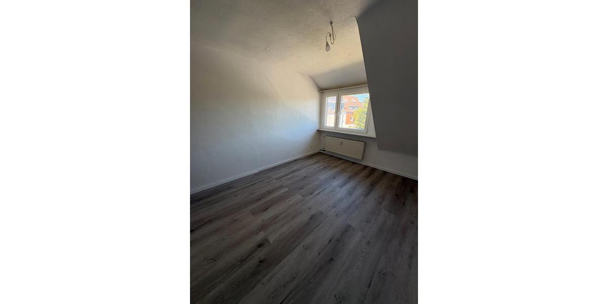 Dachgeschoßwohnung Oberhausen - 2 Zimmer, 50 m&sup2;, 590&euro; | Angebot:26405960