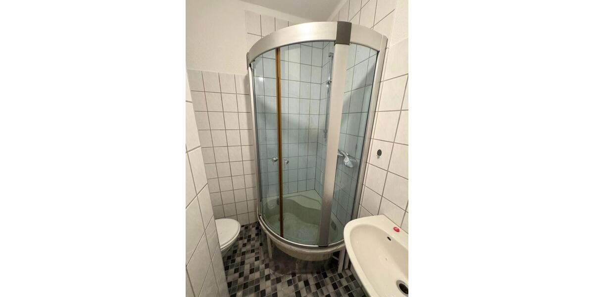 Erdgeschoßwohnung Gelsenkirchen Gelsenkirchen-Mitte - 4 Zimmer, 98 m&sup2;, 750&euro; | Angebot:25433180