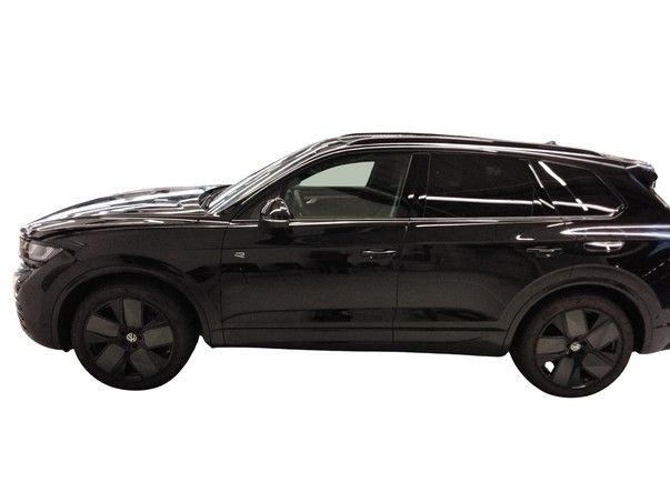 VW Touareg 17.799 km 79.880 &euro; Wesel 46483