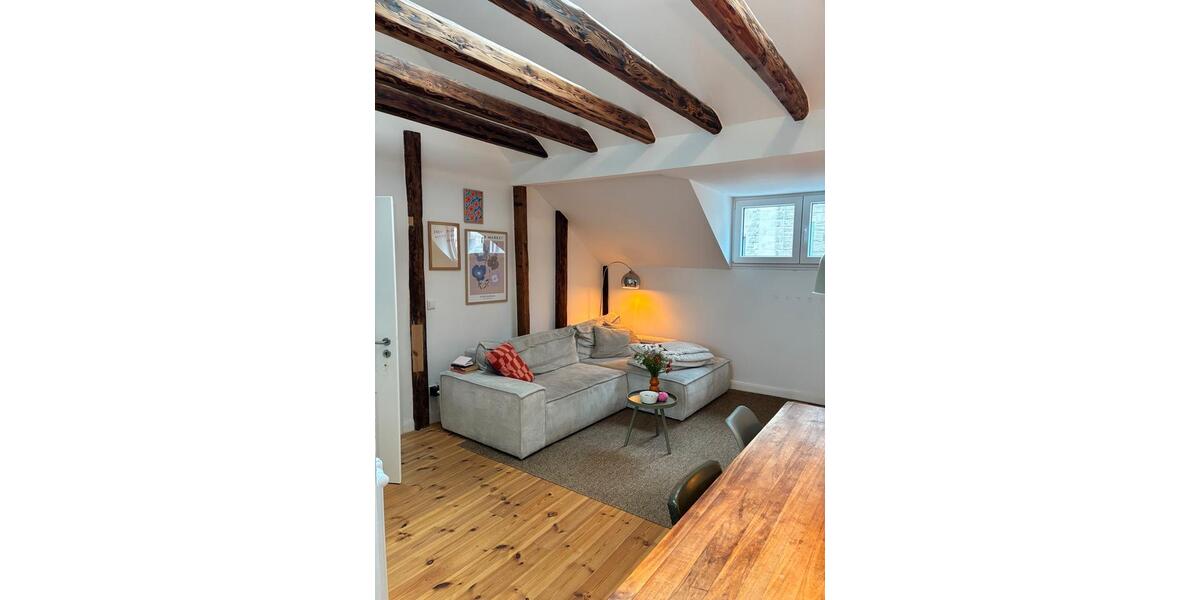 Dachgeschoßwohnung Duisburg Laar - 3 Zimmer, 77 m&sup2;, 895&euro; | Angebot:25352216