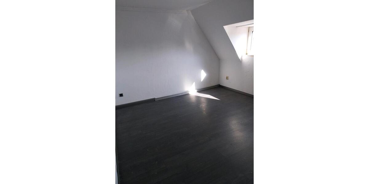 Dachgeschoßwohnung Castrop-Rauxel Bladenhorst - 2 Zimmer, 45 m&sup2;, 600&euro; | Angebot:26315025