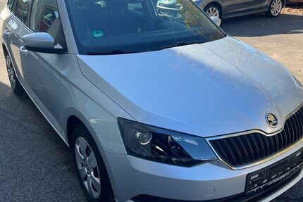 Skoda Fabia 79.000 km 8.699 &euro; Recklinghausen 45663
