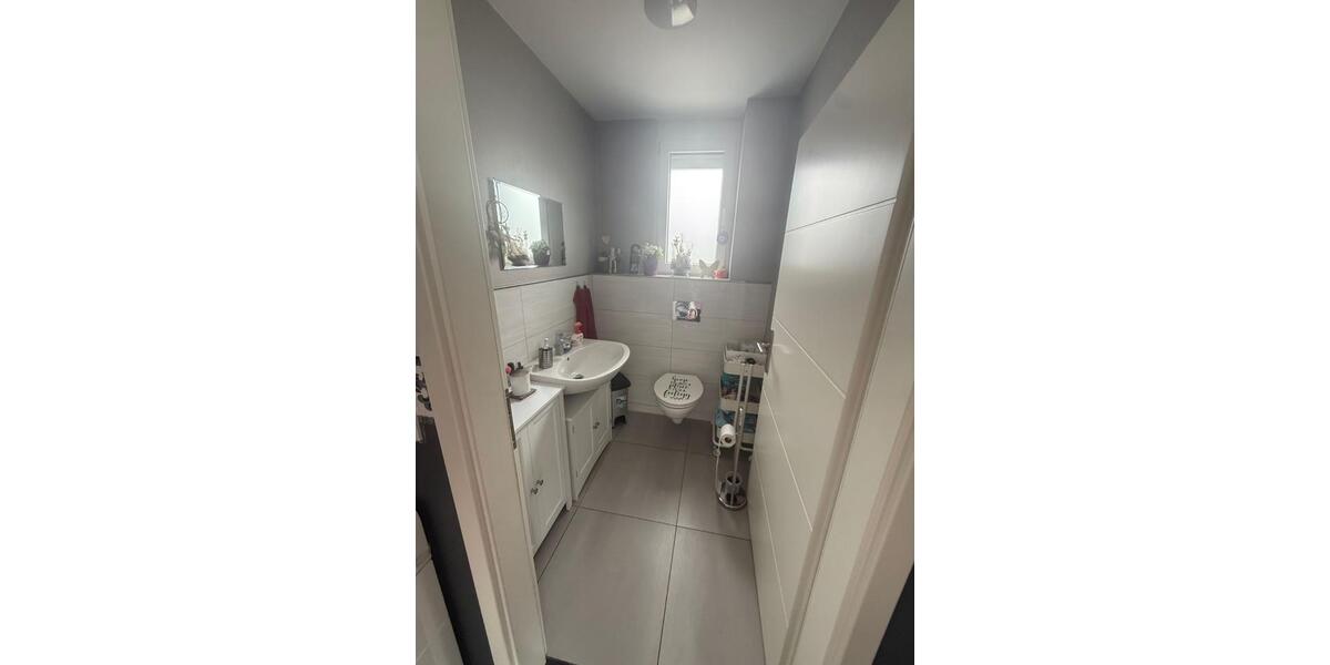 Doppelhaushälfte Oberhausen Biefang - 7 Zimmer, 161 m&sup2;, 1.950&euro; | Angebot:27615887